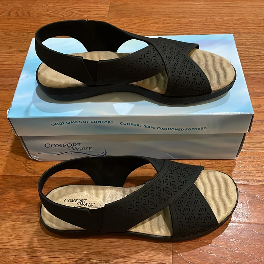 Comfort wave by easy street Women's Black Sandals 8W new in the box - Picture 3 of 6